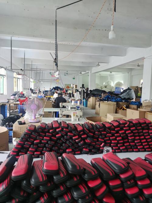 本月新增了一个厂区,位于东莞市塘厦及凤岗,手袋定制,一般车缝类产品
